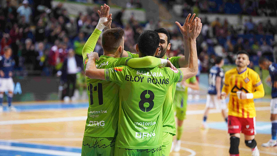 Los jugadores del Mallorca Palma Futsal celebran un gol.