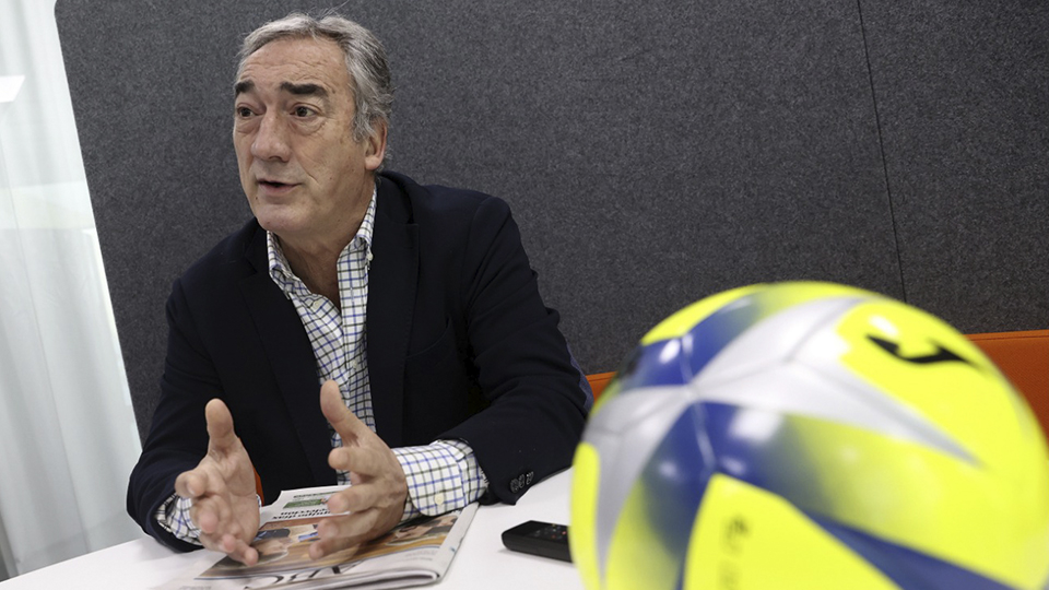 Javier Lozano, presidente de la Liga Nacional de Fútbol Sala, en la sede del Diario ABC (Fotografía: Ernesto Agudo - Diario ABC)