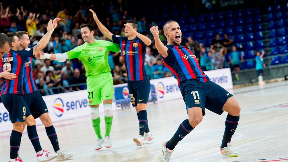 Ferrao celebra un gol con el Barça