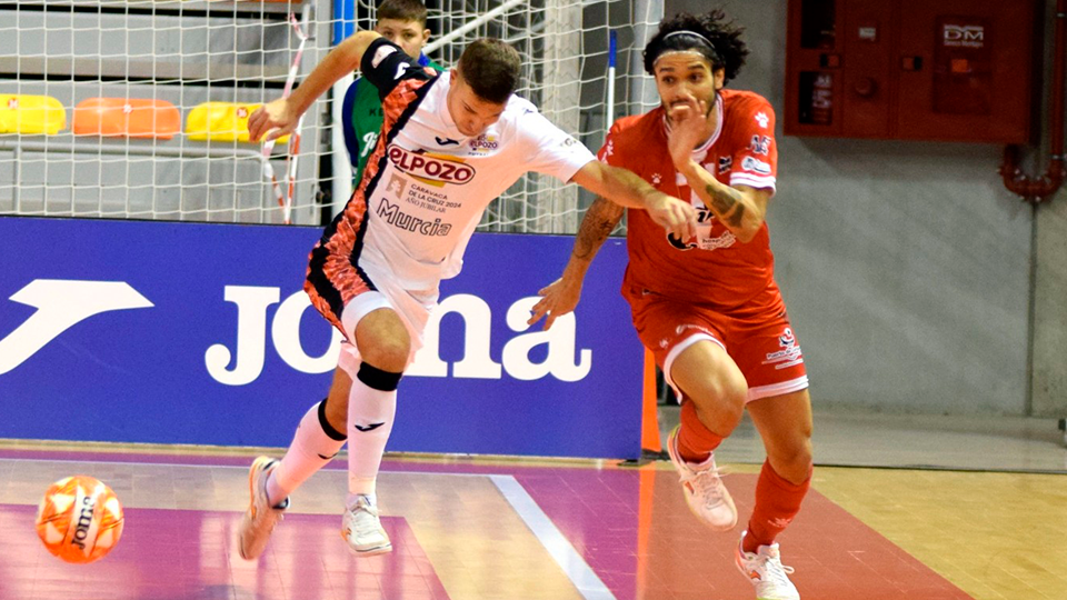 Lucao, máximo goleador de Jimbee Cartagena, en el partido de la primera vuelta contra ElPozo Murcia