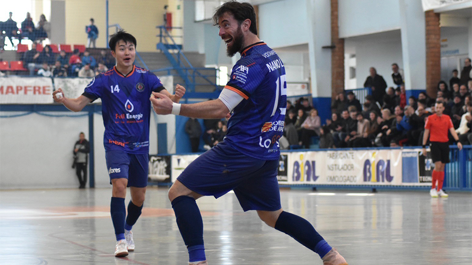 Nano Modrego celebra un gol de Full Energía Zaragoza