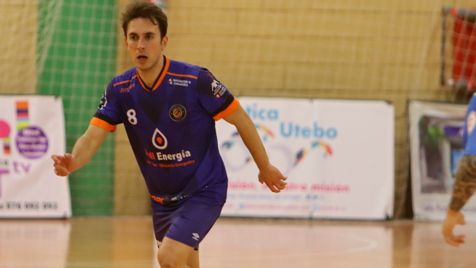 Álvaro Esteban, jugando con la camiseta de Full Energía Zaragoza