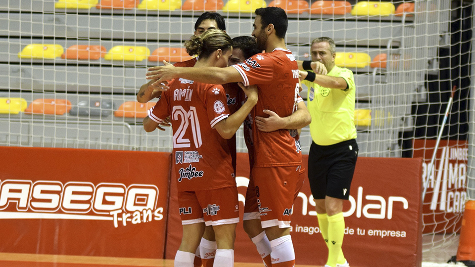 Los jugadores del Jimbee Cartagena celebran un gol