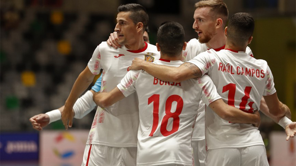 Ortiz, Borja, Raúl Campos y Sergio González celebran un gol de España. Foto: RFEF