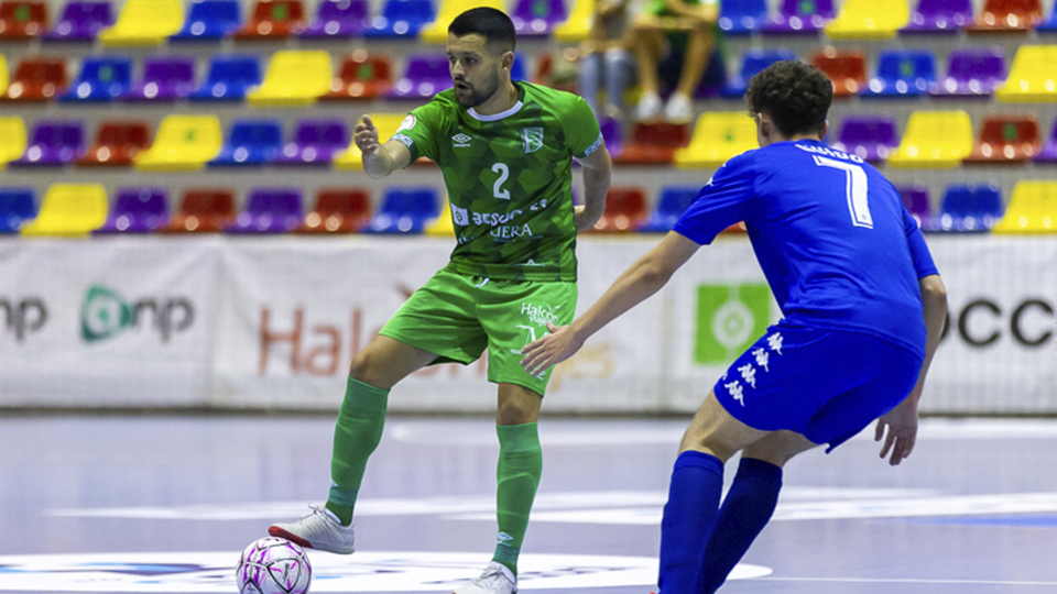 El BeSoccer CD UMA Antequera consigue ante el Real Betis Futsal B el primer triunfo de la temporada (5-3)