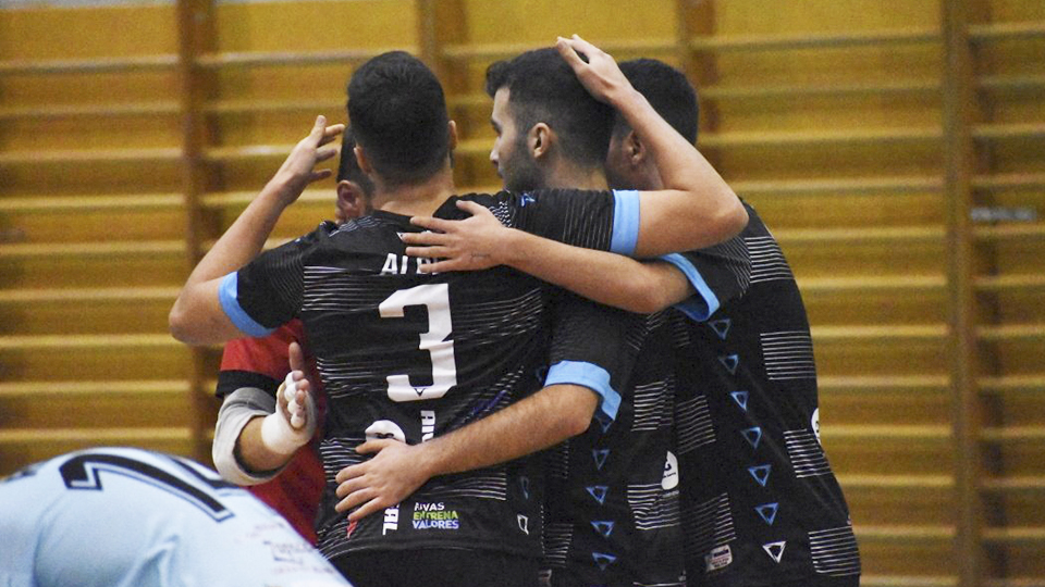 Los jugadores de Rivas Futsal celebran un tanto