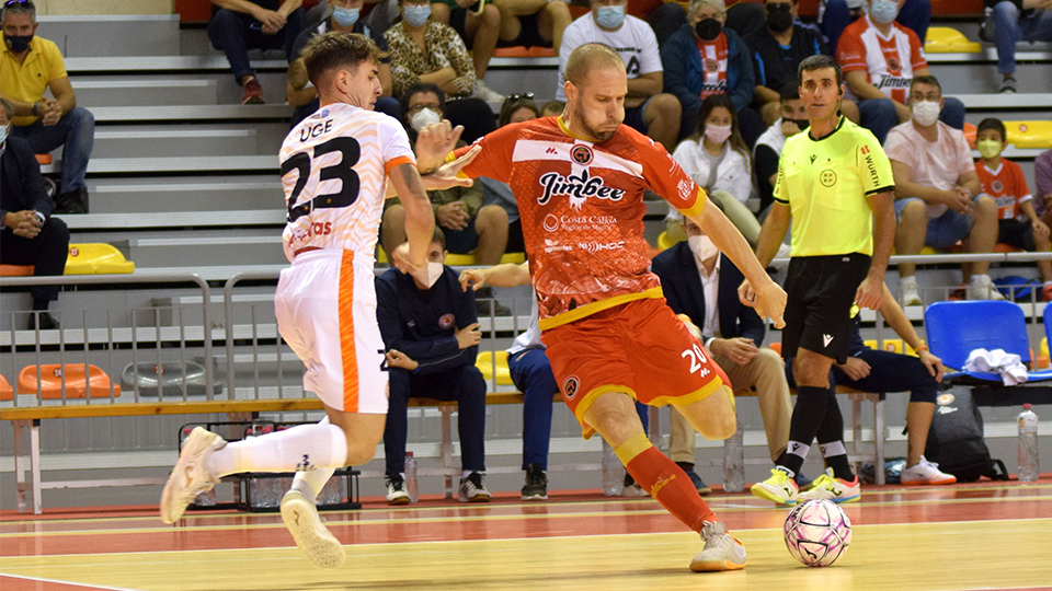 Remontada de Ribera Navarra en la pista del Jimbee Cartagena (4-5)