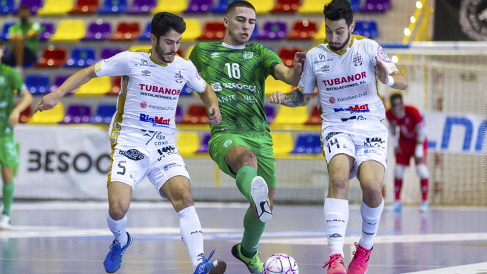 Noia Portus Apostoli no da oportunidad a BeSoccer UMA Antequera y refrenda su candidatura al Ascenso (1-7)