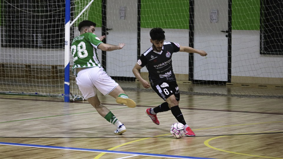 Rangel, de Noia Portus Apostoli, con el balón.