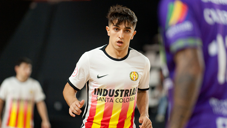 Povill, jugador de Industrias Santa Coloma.