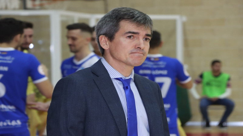 Juanlu Alonso, entrenador del Quesos El Hidalgo Manzanares