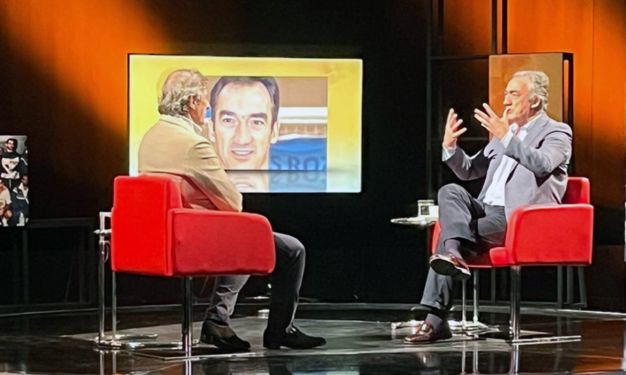 Javier Lozano, presidente de la LNFS, durante la entrevista con Jesús Álvarez en Teledeporte