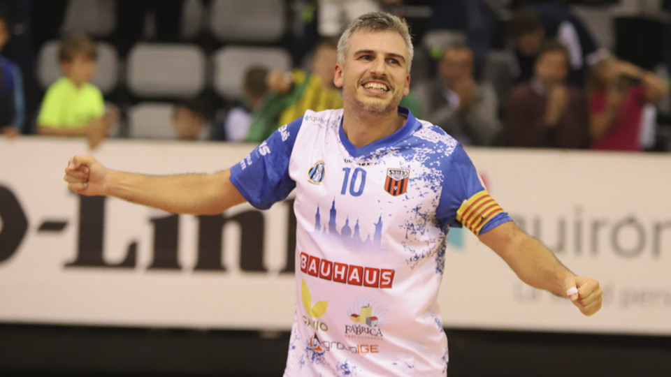 Retamar, jugador del AD Sala 10, durante un partido