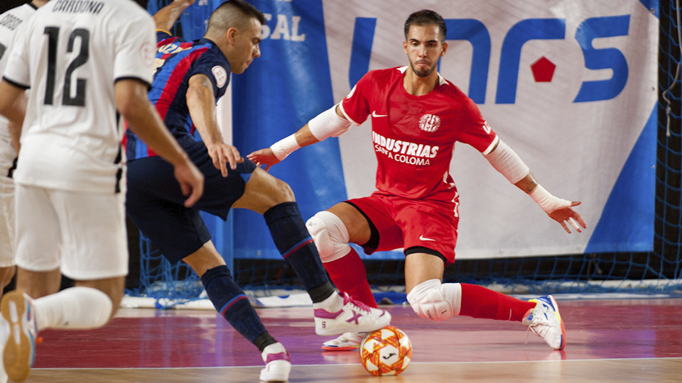 Borja Puerta, de Industrias Santa Coloma, durante un partido