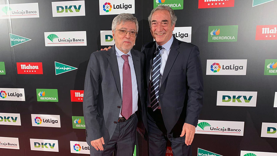 El presidente de la APDM, José Damián González, junto a Javier Lozano