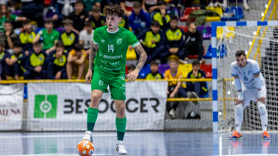 Dani Fernández, jugador de BeSoccer CD UMA Antequera