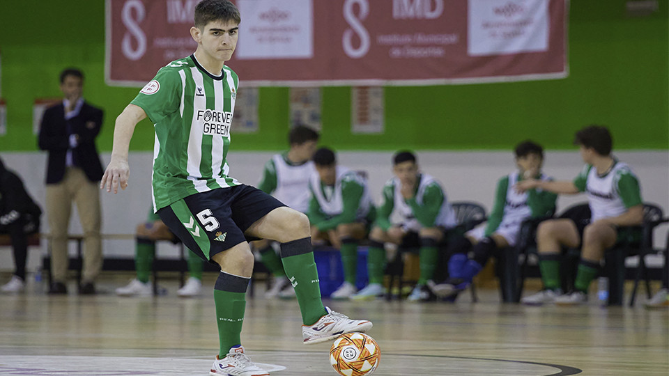 Quelle, ala del Real Betis Futsal B