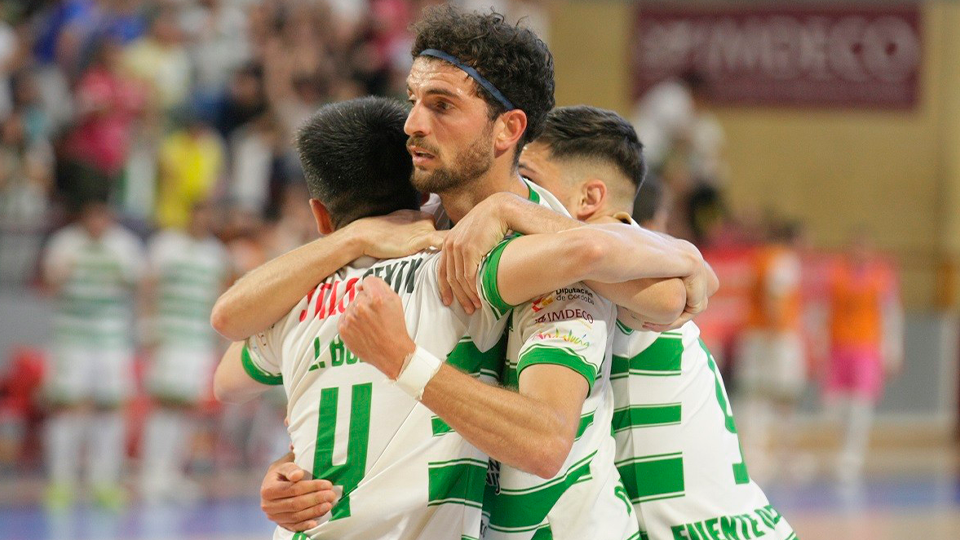 Los jugadores de Córdoba Patrimonio de la Humanidad celebran un tanto