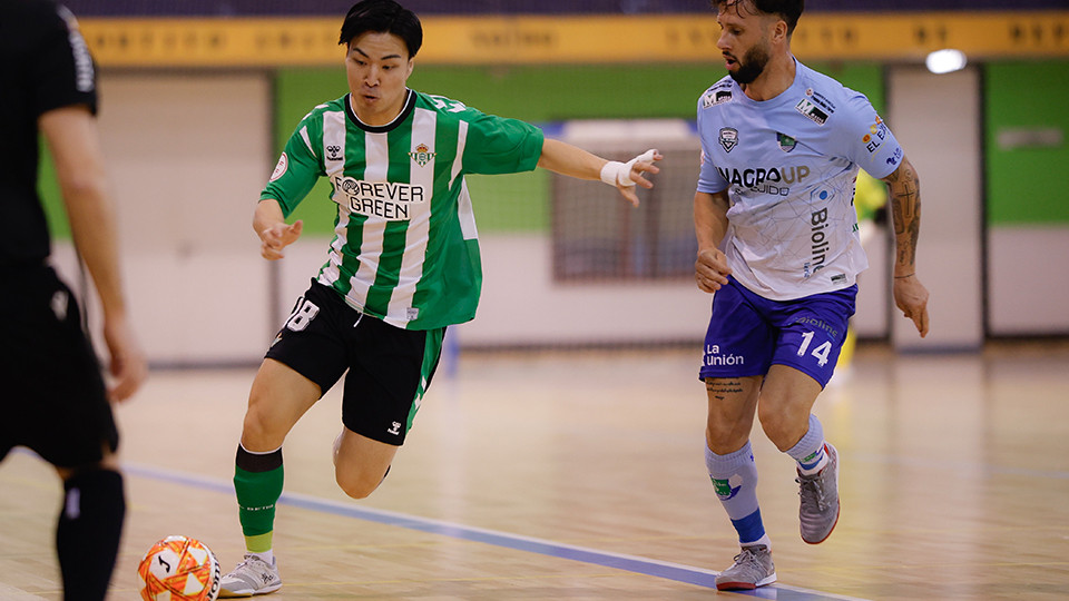 Gensuke, pívot del Real Betis Futsal B, en el partido frente a CD El Ejido Futsal