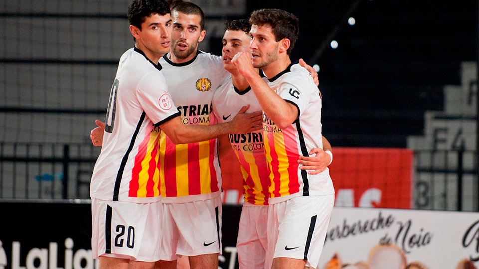Celebración de un gol de Industrias Santa Coloma