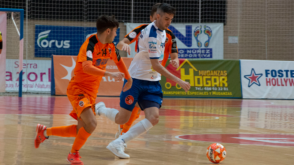 Imagen del encuentro de semifinales entre Sala 10 Zaragoza y Burela FS