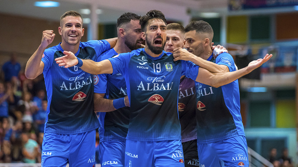 Los jugadores del Viña Albali Valdepeñas celebran un gol (Fotografía: ACP-FSV)