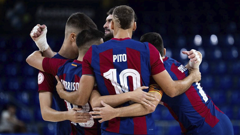 Los jugadores del Barça celebran un gol