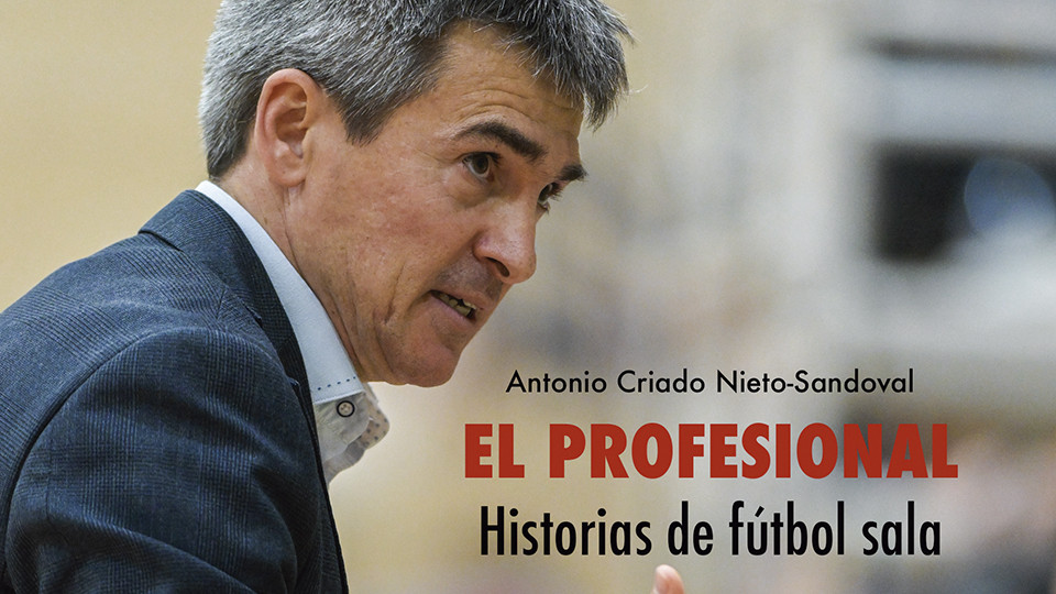 Juanlu Alonso, entrenador del Quesos El Hidalgo Manzanares, protagonista del libro ‘El Profesional: Historias de fútbol sala’