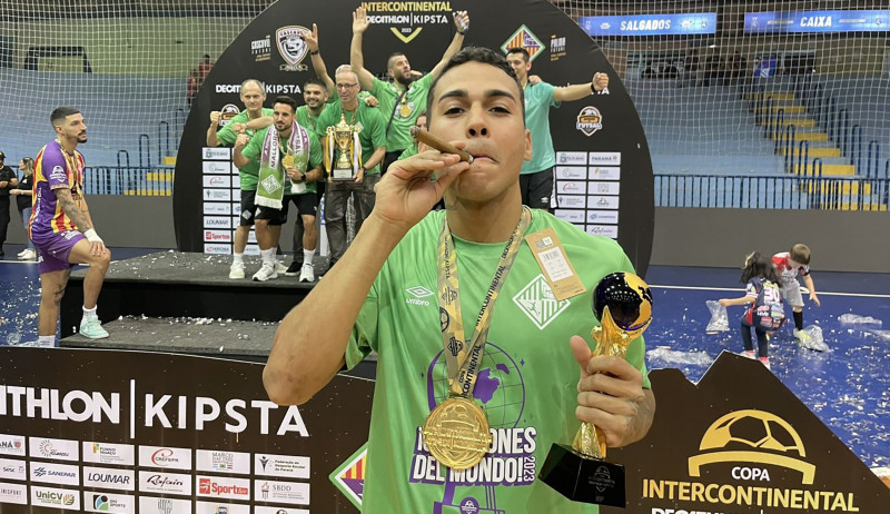 Cleber fue elegido como el mejor jugador de la Copa Intercontinental