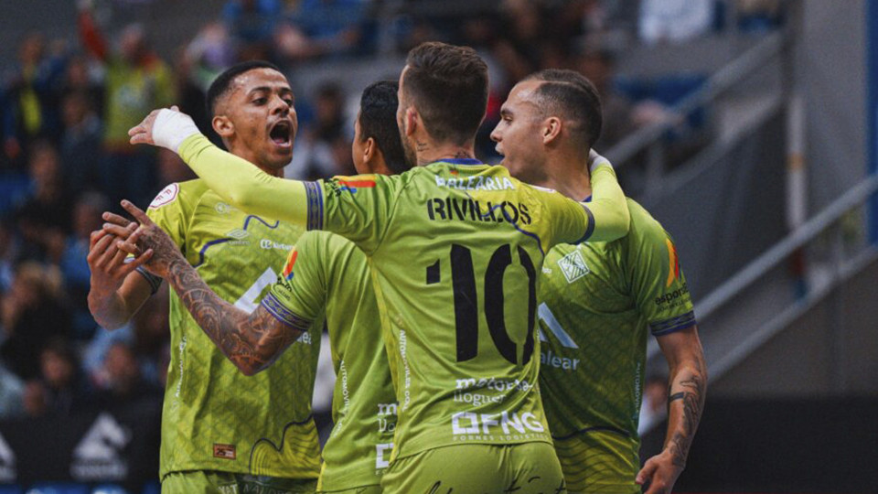 Los jugadores del Mallorca Palma Futsal celebran un gol