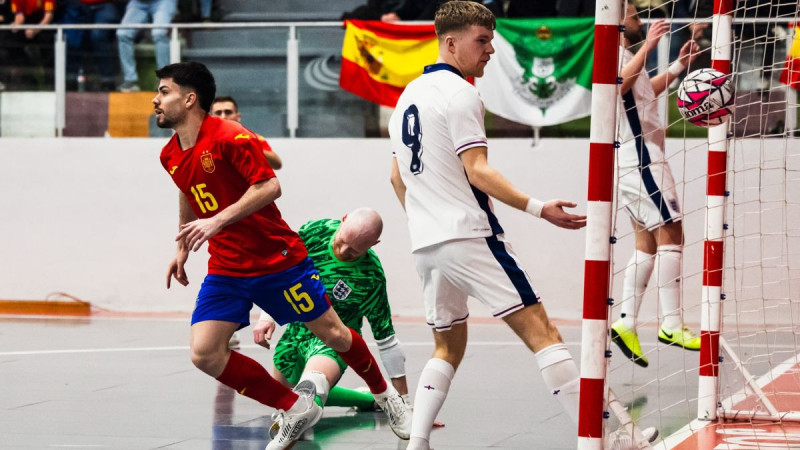 Dani Zurdo anotó cuatro goles ante Inglaterra. RFEF