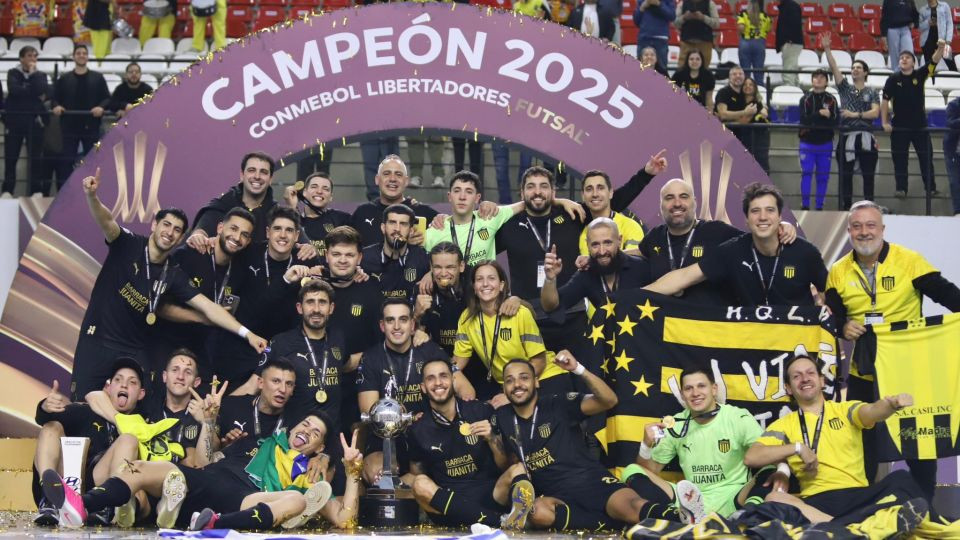 El Peñarol hizo historia y ganó su primera Libertadores. CONMEBOL