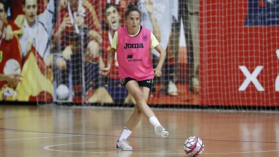 Anita Luján sufrió una rotura del ligamento cruzado anterior de la rodilla izquierda. RFEF