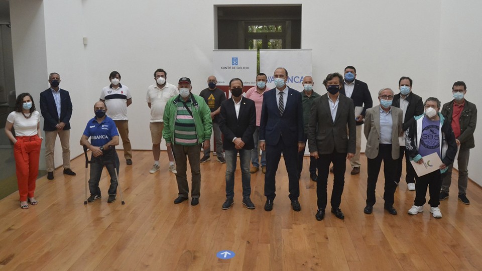 O Parrulo Ferrol firma el plan de patrocinio con la Xunta de Galicia