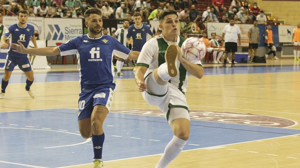 Trepidante derbi de pretemporada entre Córdoba Patrimonio y Real Betis FS (6-6)