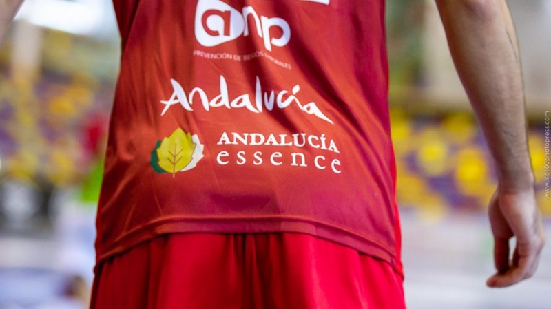 Andalucía Essence, nuevo patrocinador del BeSoccer CD UMA Antequera