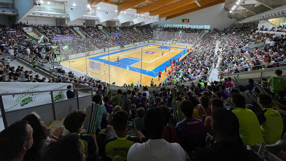 Imagen de Son Moix, pabellón donde el Palma Futsal disputa sus encuentros como local.
