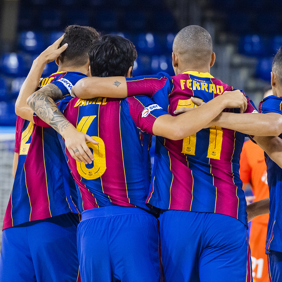 Equipo celebrando